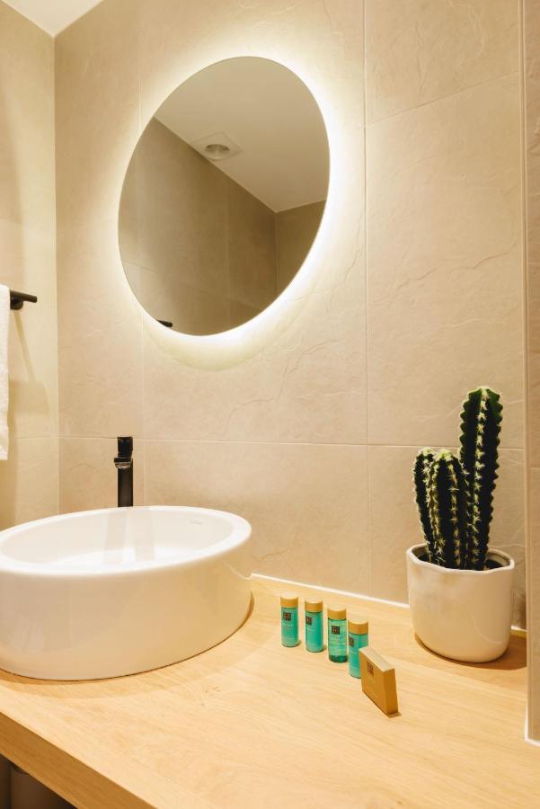 Bravissimo Cort Reial Duplex, Spacious With 3 Bedrooms Gerona Exterior foto